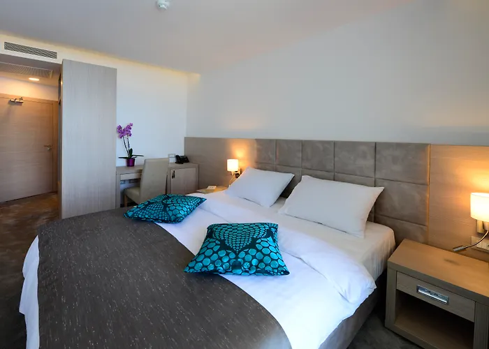 Grand Hotel Adriatic II